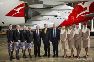 Hôtesses Qantas, Alan Joyce, Anthony Albanese Ministre Australien du transport, Tim Clark, hôtesses Emirates